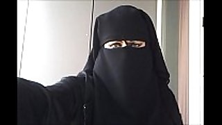 My love tunnel in niqab